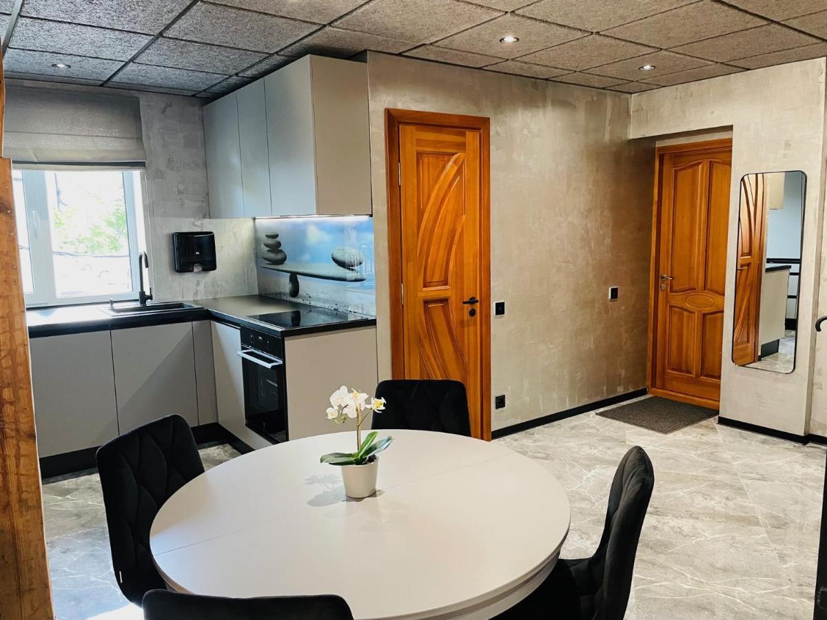 Brivibas - Stones, Free Privat Parking, Free Wifi, Self Check-in Apartament Ryga